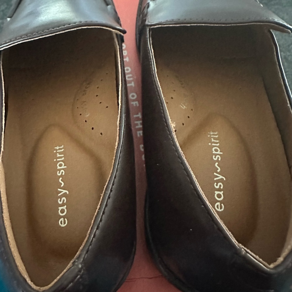 Brand new in box Easy Spirit Women’s Juniper3 Brown Slip-On Loafers - Picture 5 of 6